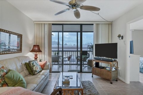 Condominio en alquiler en Port Charlotte, Florida, 2 dormitorios, 72.74 m2 № 228177 - foto 12