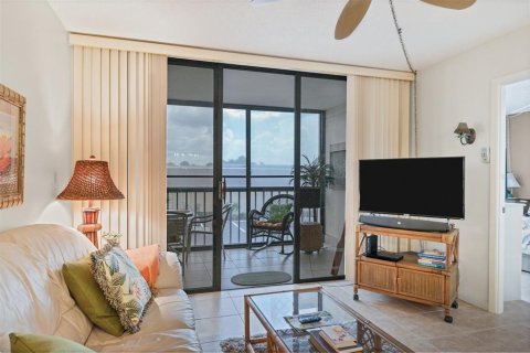 Condominio en alquiler en Port Charlotte, Florida, 2 dormitorios, 72.74 m2 № 228177 - foto 11