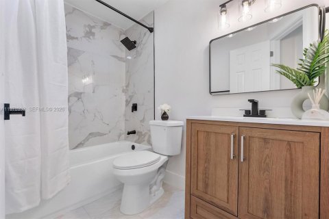 Купить виллу или дом в Лодерхилл, Флорида 4 спальни, 167.04м2, № 2042948 - фото 22