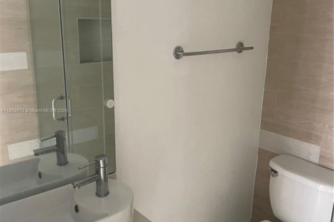 Снять в аренду кондоминиум в Авентура, Флорида 2 спальни, 95.13м2, № 1756519 - фото 5