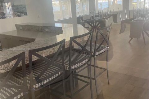 Снять в аренду кондоминиум в Авентура, Флорида 2 спальни, 95.13м2, № 1756519 - фото 18