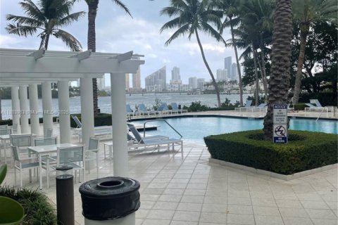 Снять в аренду кондоминиум в Авентура, Флорида 2 спальни, 95.13м2, № 1756519 - фото 23