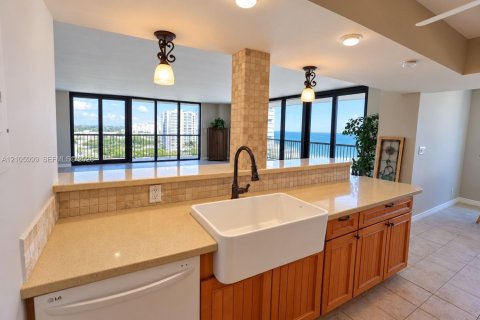 Copropriété à vendre à Lauderdale-by-the-Sea, Floride: 2 chambres, 194.17 m2 № 2416151 - photo 10