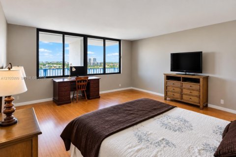 Copropriété à vendre à Lauderdale-by-the-Sea, Floride: 2 chambres, 194.17 m2 № 2416151 - photo 27