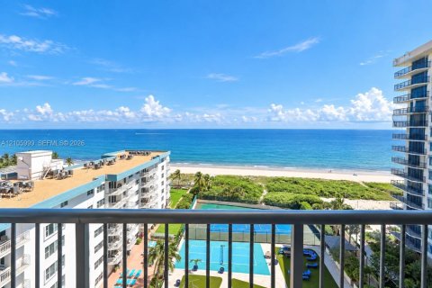 Copropriété à vendre à Lauderdale-by-the-Sea, Floride: 2 chambres, 194.17 m2 № 2416151 - photo 4