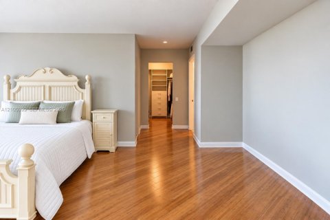 Copropriété à vendre à Lauderdale-by-the-Sea, Floride: 2 chambres, 194.17 m2 № 2416151 - photo 30