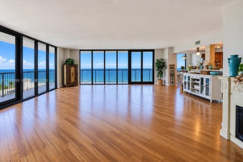 Copropriété à vendre à Lauderdale-by-the-Sea, Floride: 2 chambres, 194.17 m2 № 2416151 - photo 18