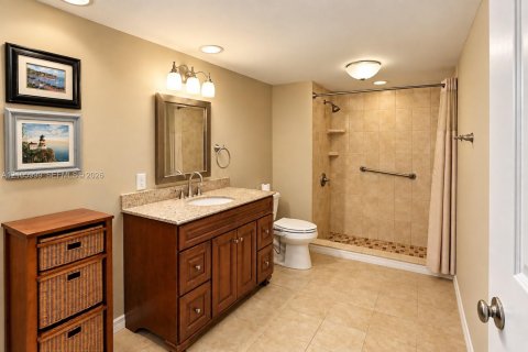 Copropriété à vendre à Lauderdale-by-the-Sea, Floride: 2 chambres, 194.17 m2 № 2416151 - photo 22
