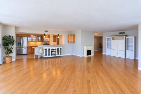 Copropriété à vendre à Lauderdale-by-the-Sea, Floride: 2 chambres, 194.17 m2 № 2416151 - photo 8