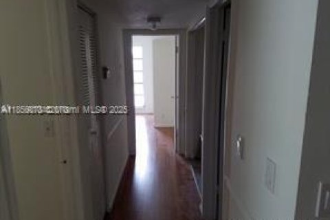 Condominio en venta en Margate, Florida, 2 dormitorios, 94.67 m2 № 1882157 - foto 11