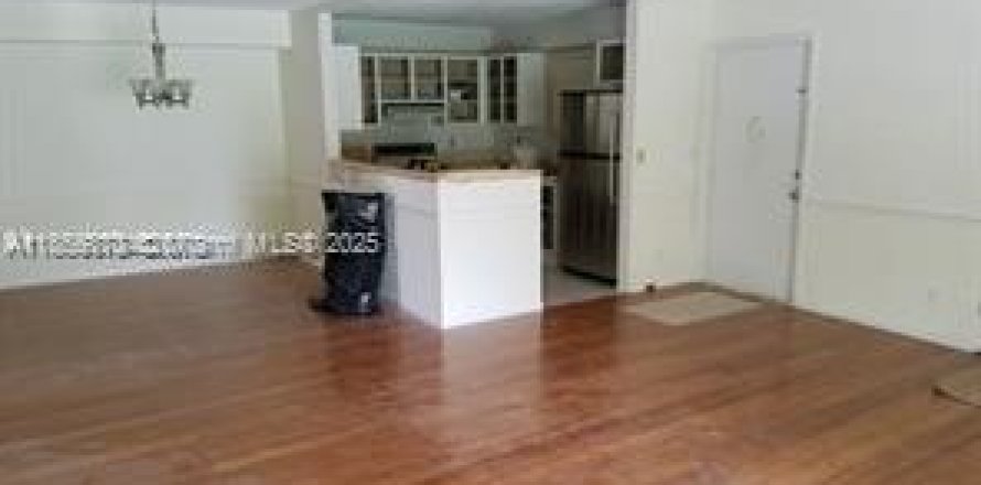 Condominio en Margate, Florida, 2 dormitorios  № 1882157