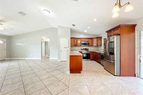 Casa en venta en Wildwood, Florida, 3 dormitorios, 156.91 m2 № 2388336 - foto 2