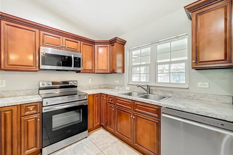 Casa en venta en Wildwood, Florida, 3 dormitorios, 156.91 m2 № 2388336 - foto 20