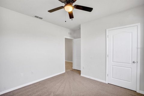House in Winter Haven, Florida 4 bedrooms, 171.96 sq.m. № 1815077 - photo 8