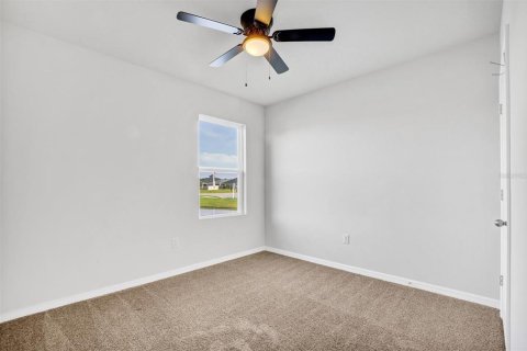 House in Winter Haven, Florida 4 bedrooms, 171.96 sq.m. № 1815077 - photo 10