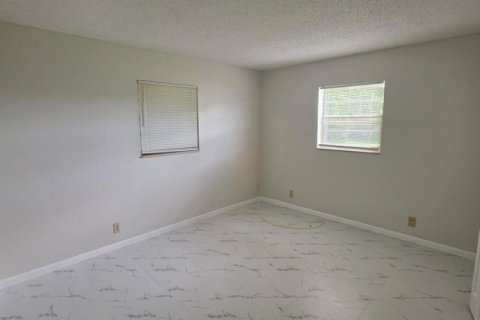 Touwnhouse à louer à West Palm Beach, Floride: 2 chambres, 86.68 m2 № 2439287 - photo 4