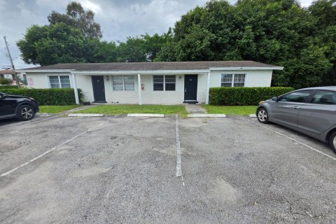 Touwnhouse à West Palm Beach, Floride 2 chambres, 86.68 m2 № 2439287