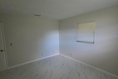 Touwnhouse à louer à West Palm Beach, Floride: 2 chambres, 86.68 m2 № 2439287 - photo 9