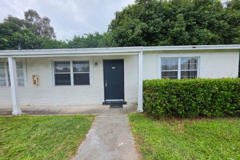 Touwnhouse à louer à West Palm Beach, Floride: 2 chambres, 86.68 m2 № 2439287 - photo 2