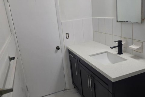 Touwnhouse à louer à West Palm Beach, Floride: 2 chambres, 86.68 m2 № 2439287 - photo 8