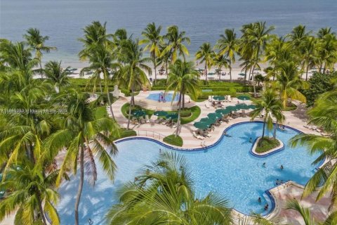 Condominio en venta en Key Biscayne, Florida, 2 dormitorios, 123.56 m2 № 1970285 - foto 16