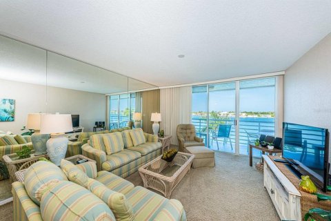 Condominio en alquiler en Saint Petersburg, Florida, 2 dormitorios, 105.44 m2 № 1136719 - foto 11
