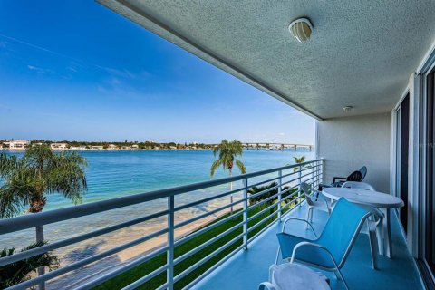 Condominio en alquiler en Saint Petersburg, Florida, 2 dormitorios, 105.44 m2 № 1136719 - foto 21