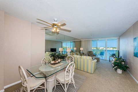 Condominio en alquiler en Saint Petersburg, Florida, 2 dormitorios, 105.44 m2 № 1136719 - foto 5