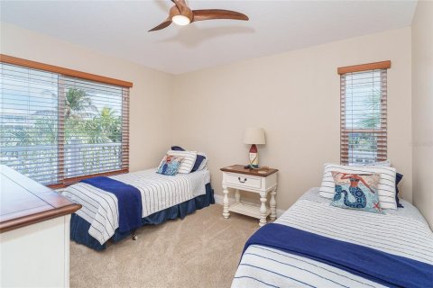 House in Placida, Florida 4 bedrooms, 256.78 sq.m. № 2140059 - photo 30
