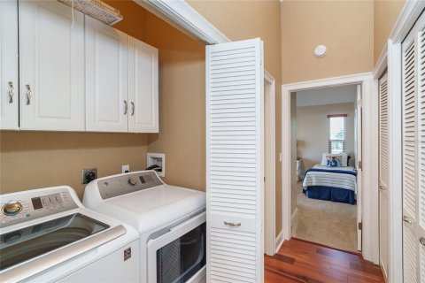 House in Placida, Florida 4 bedrooms, 256.78 sq.m. № 2140059 - photo 28