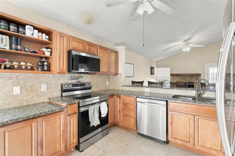 Villa ou maison à vendre à Apopka, Floride: 3 chambres, 143.44 m2 № 2396840 - photo 21