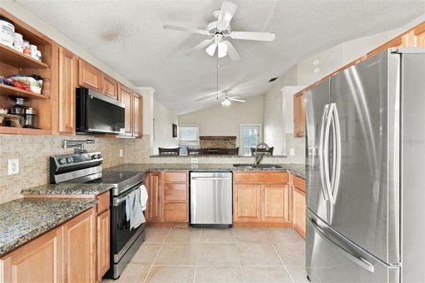 Villa ou maison à vendre à Apopka, Floride: 3 chambres, 143.44 m2 № 2396840 - photo 20