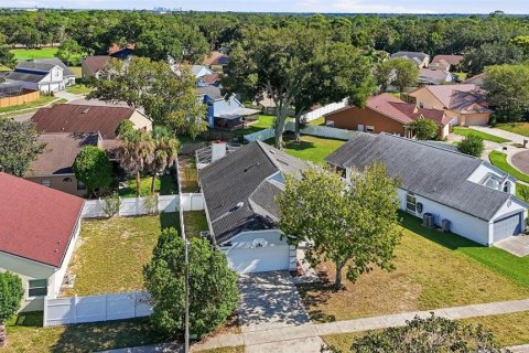 Villa ou maison à vendre à Apopka, Floride: 3 chambres, 143.44 m2 № 2396840 - photo 11