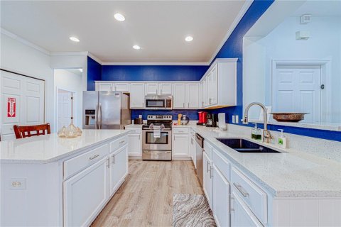 House in Davenport, Florida 4 bedrooms, 156.91 sq.m. № 1908818 - photo 16