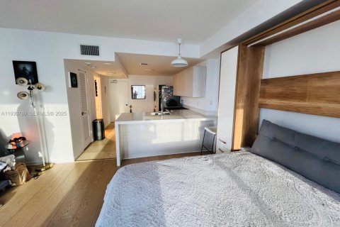 Снять в аренду кондоминиум в Бэл-Харбор, Флорида 44.69м2, № 1989500 - фото 19