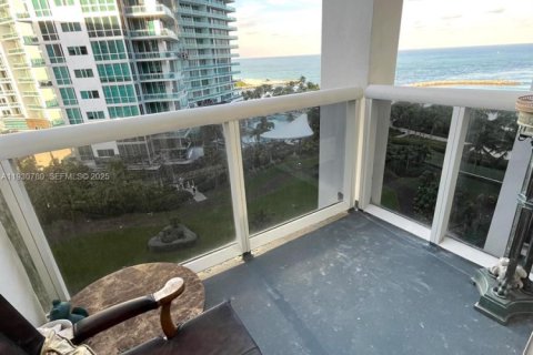 Снять в аренду кондоминиум в Бэл-Харбор, Флорида 44.69м2, № 1989500 - фото 7