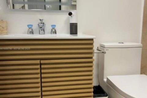 Снять в аренду кондоминиум в Бэл-Харбор, Флорида 44.69м2, № 1989500 - фото 27