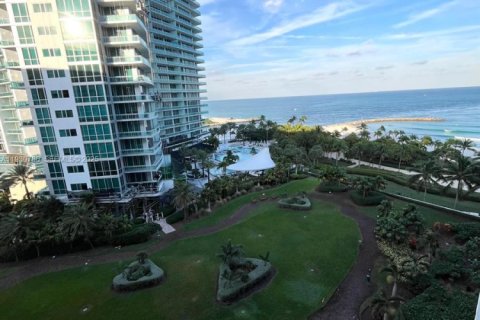 Снять в аренду кондоминиум в Бэл-Харбор, Флорида 44.69м2, № 1989500 - фото 3