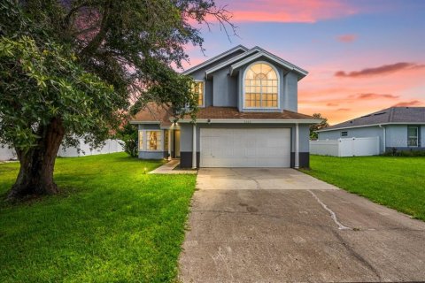 House in Orlando, Florida 3 bedrooms, 177.63 sq.m. № 2290953
