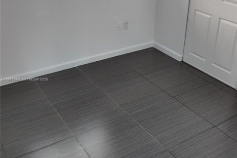 Appartement à louer à Cutler Bay, Floride: 2 chambres, 40372.35 m2 № 2029838 - photo 11