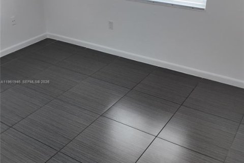 Appartement à louer à Cutler Bay, Floride: 2 chambres, 40372.35 m2 № 2029838 - photo 15