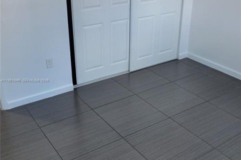 Appartement à louer à Cutler Bay, Floride: 2 chambres, 40372.35 m2 № 2029838 - photo 16