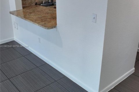 Appartement à louer à Cutler Bay, Floride: 2 chambres, 40372.35 m2 № 2029838 - photo 18