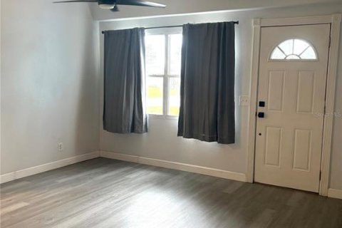 Casa en venta en Largo, Florida, 3 dormitorios, 102.1 m2 № 2381047 - foto 4