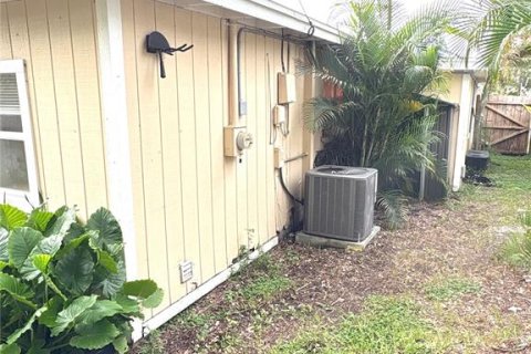 Casa en venta en Largo, Florida, 3 dormitorios, 102.1 m2 № 2381047 - foto 24