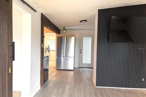 Casa en venta en Largo, Florida, 3 dormitorios, 102.1 m2 № 2381047 - foto 3