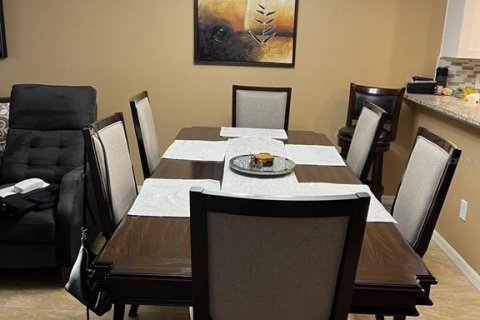 Townhouse in Tampa, Florida 3 bedrooms, 141.58 sq.m. № 1851800 - photo 7
