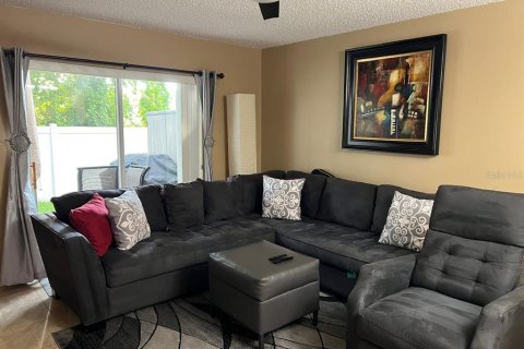 Townhouse in Tampa, Florida 3 bedrooms, 141.58 sq.m. № 1851800 - photo 4