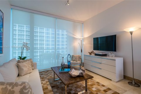 Condo in Miami Beach, Florida, 2 bedrooms  № 2076655 - photo 3