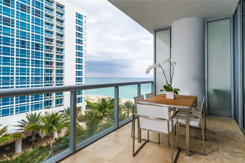 Condo in Miami Beach, Florida, 2 bedrooms  № 2076655